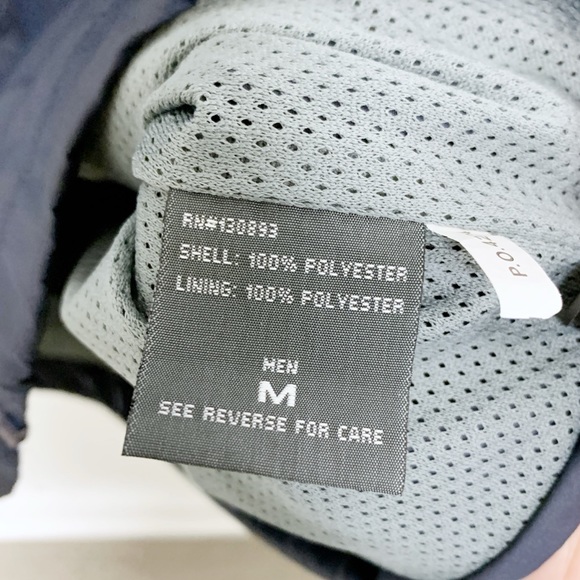 New Balance Well Worn and still Running Zip up size M - Picture 8 of 9